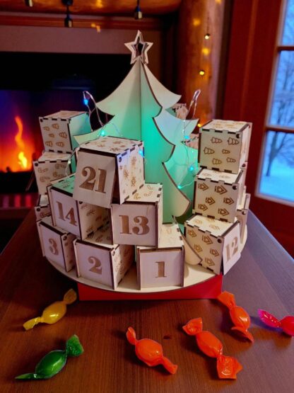Adventi ajándék dobozok,fenyővel (3Dkari 0171)