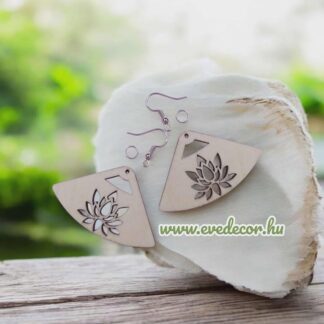 Kivágott lótusz mintás fülbevaló (Ezo 0145)