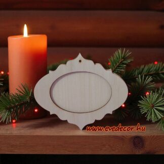 Keretes karácsonyi dísz (Kari lapok 0003)